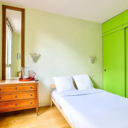 Lovely 1 Bedroom Flat Near The Eiffel Tower * Παρίσι