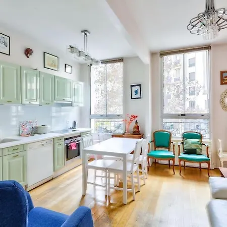 Lovely 1 Bedroom Flat Near The Eiffel Tower
