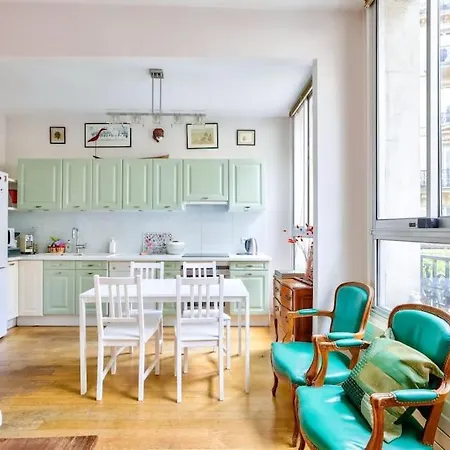Lovely 1 Bedroom Flat Near The Eiffel Tower * Παρίσι
